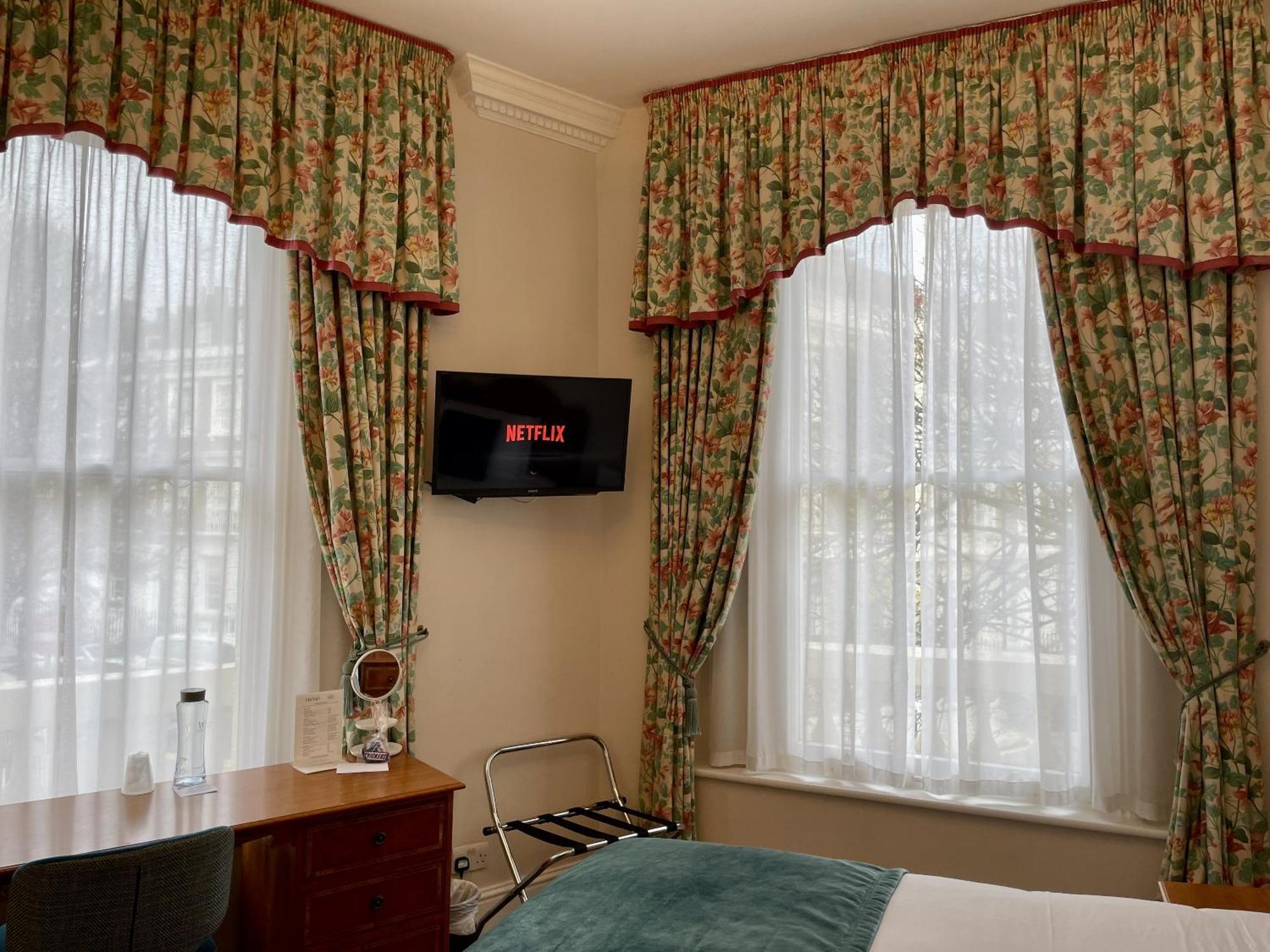 The Windermere Hotel, London Room photo