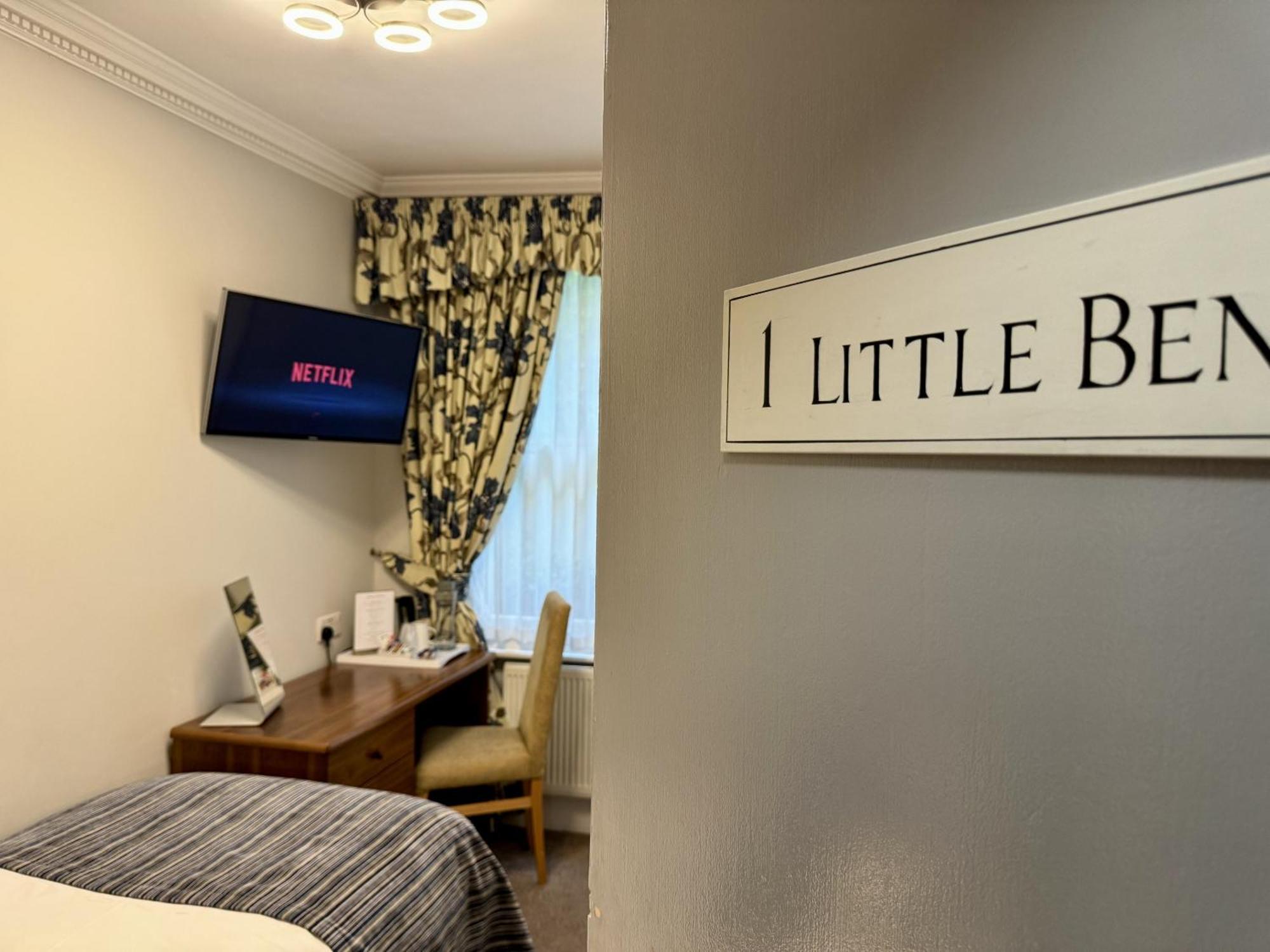 The Windermere Hotel, London Room photo