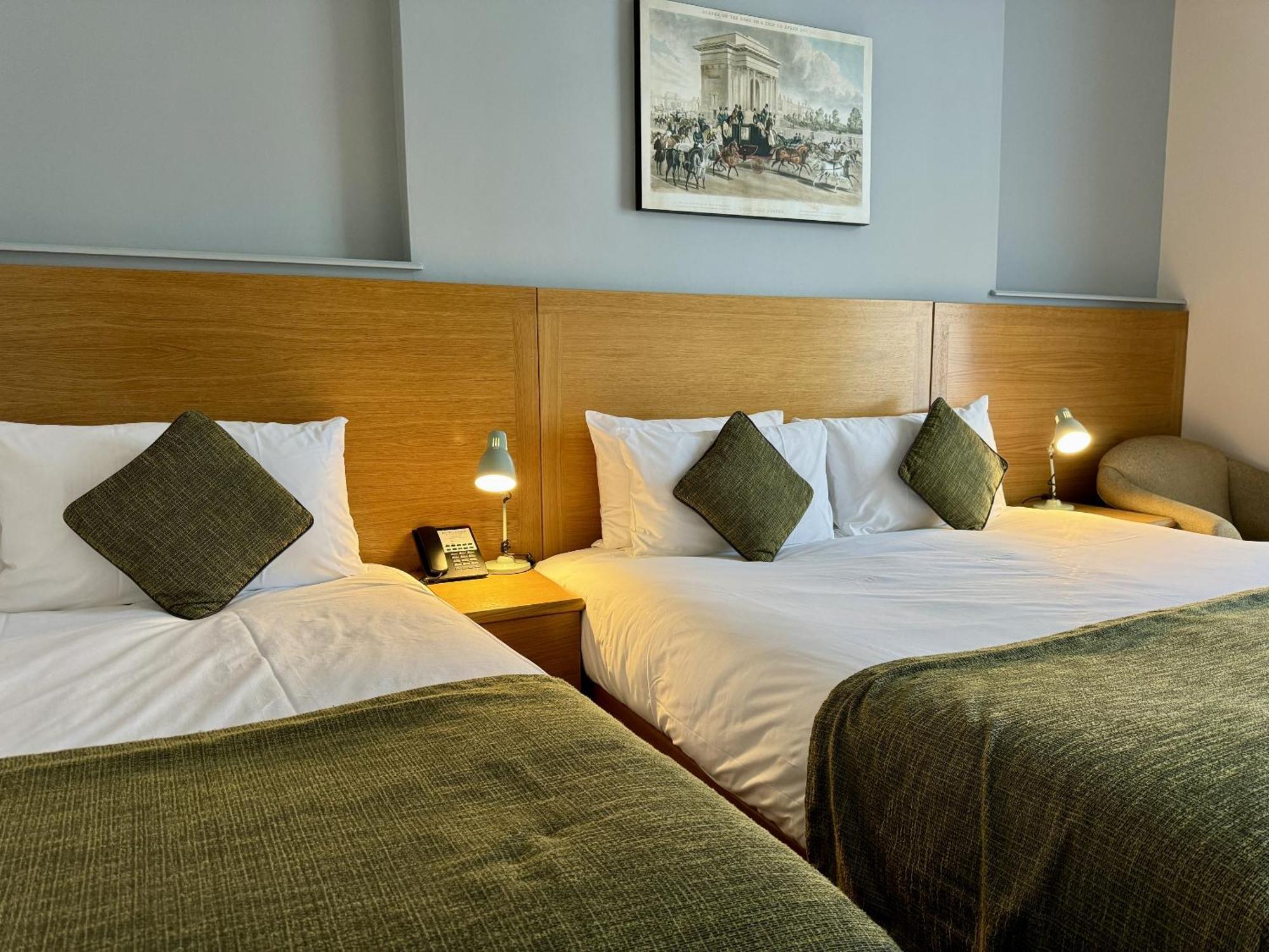 The Windermere Hotel, London Room photo
