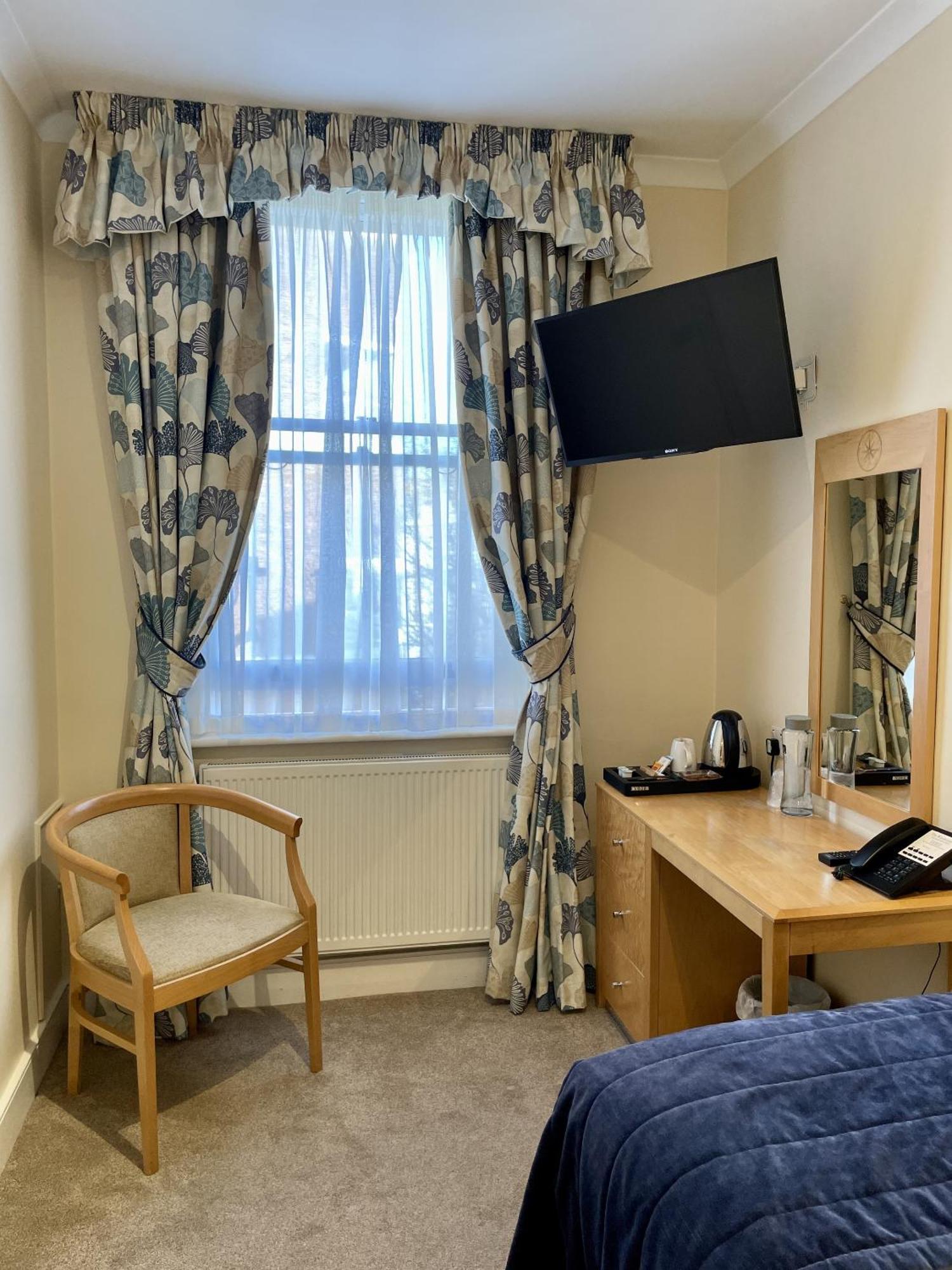 The Windermere Hotel, London Room photo
